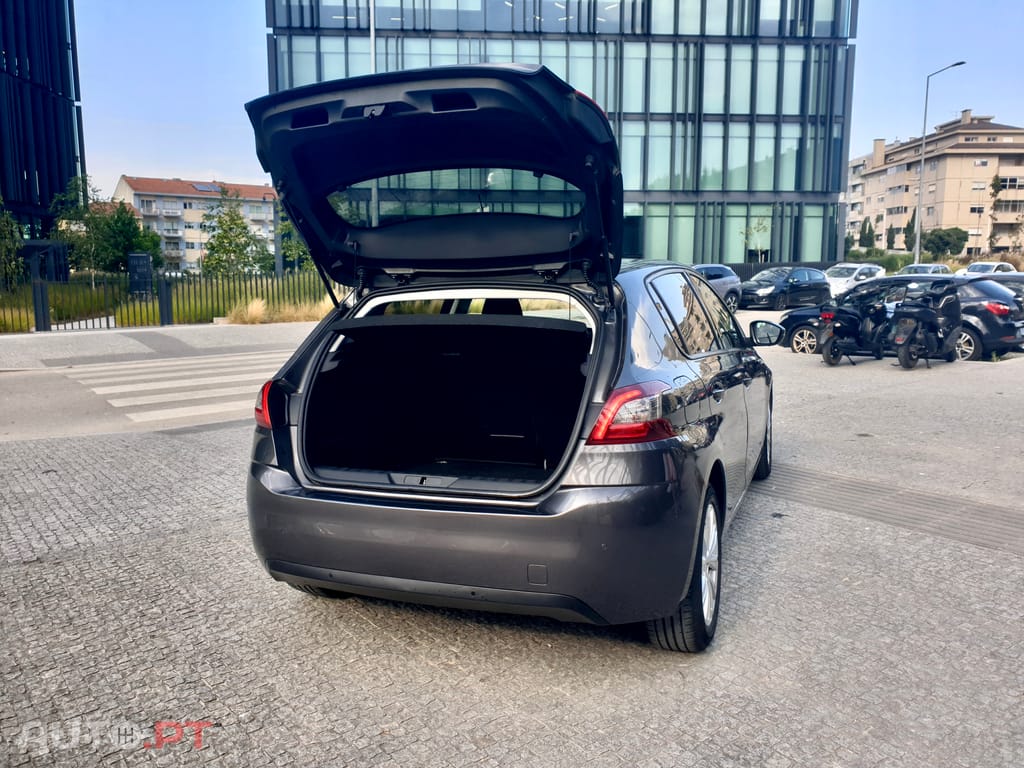 Peugeot 308 1.5 BlueHDi Style
