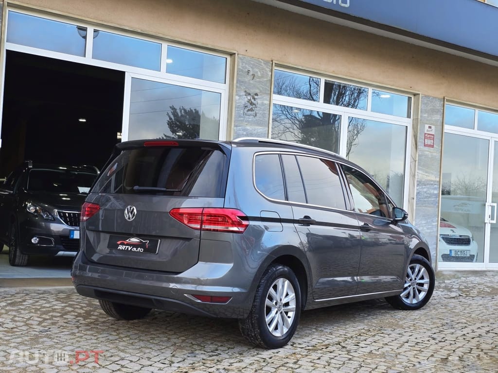Volkswagen Touran 1.6 TDI Blue.Hig.DSG 5L