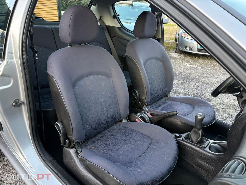Peugeot 206 1.1 Color Line