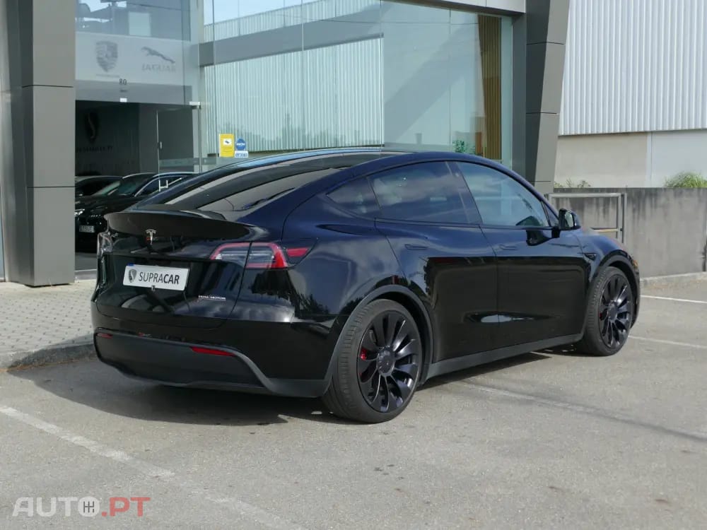 Tesla Model Y Performance Tração Integral
