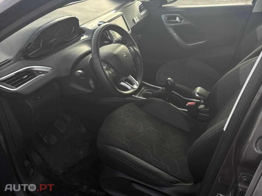 Peugeot 2008 Generation 1.6 BlueHDI