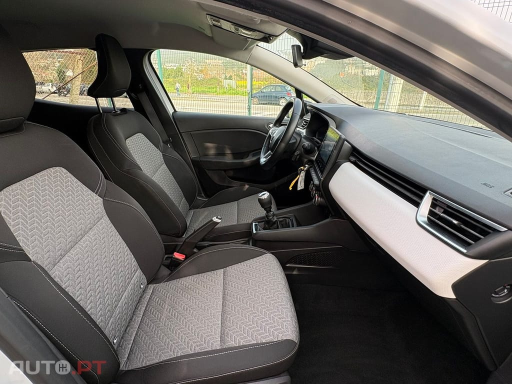 Renault Clio 1.0 TCe Bi-Fuel