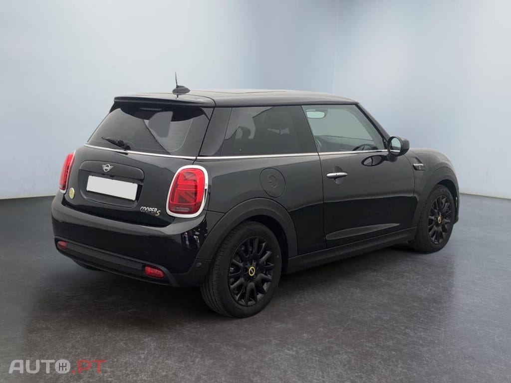MINI Electric Cooper SE Premium Plus Edition