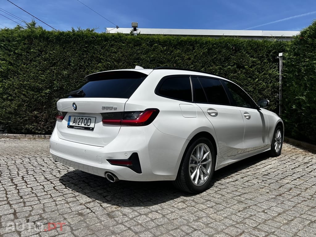 BMW 320 e Touring Line Luxury Auto