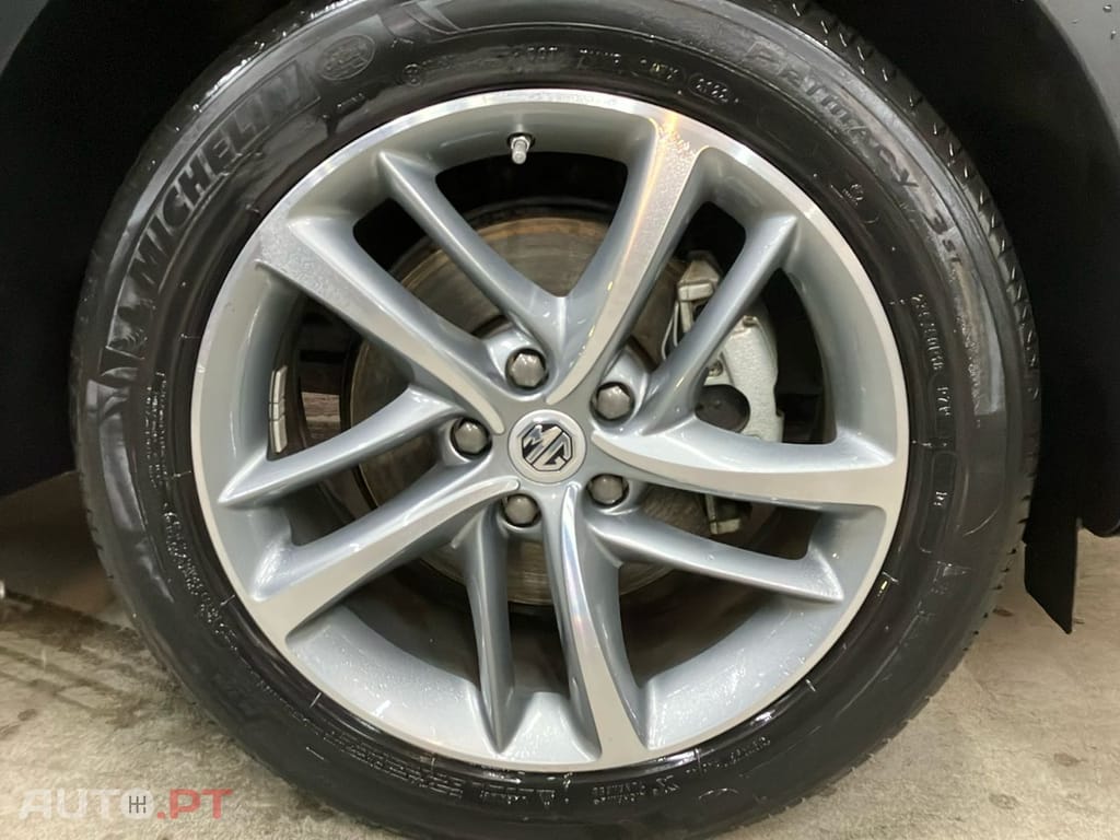 MG EHS 1.5 T-GDI Plug-in Hybrid Luxury