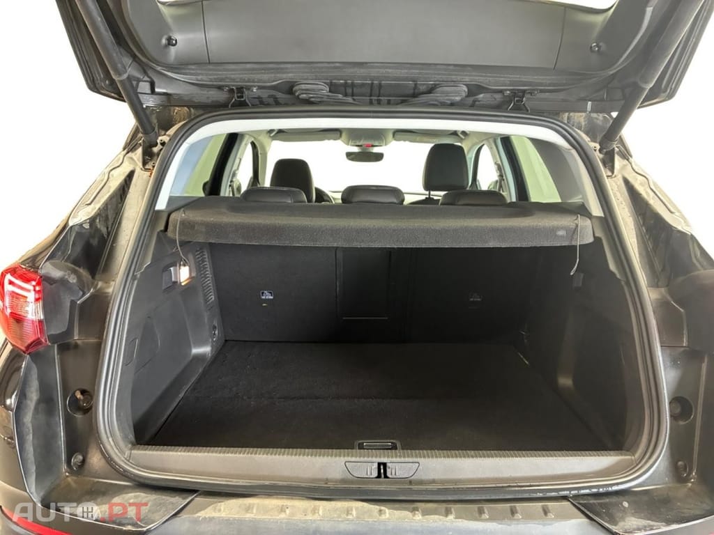 Opel Grandland (X) Hybrid4 AWD Ultimate