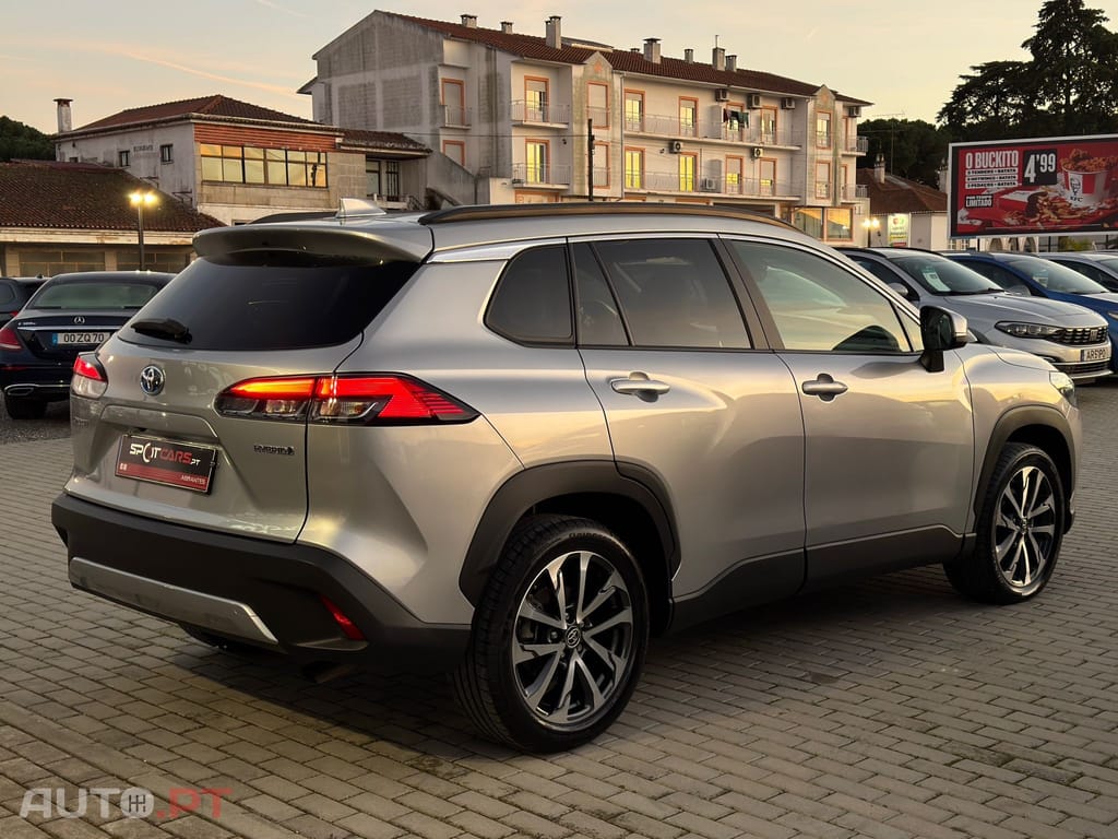 Toyota Corolla Cross 2.0 Hybrid Luxury
