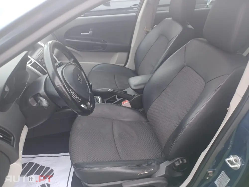 Kia Ceed SW 1.4 CVVT EX ISG