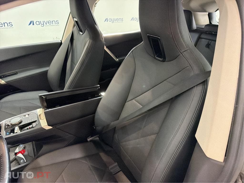 BMW iX xDrive 40