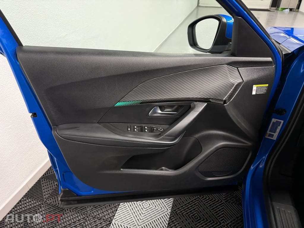 Peugeot 2008 PureTech 100 Stop&Start Allure Pack