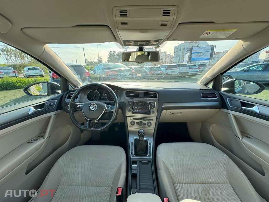 Volkswagen Golf 1.6 TDi Confortline