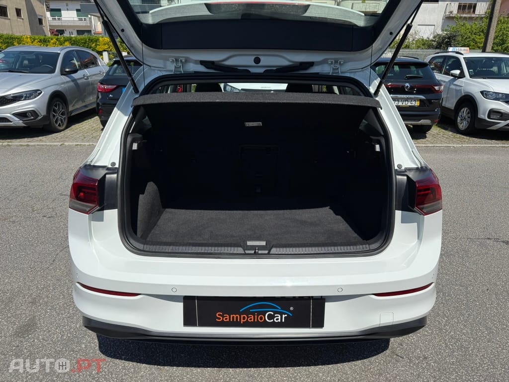 Volkswagen Golf 2.0 TDI Conceptline