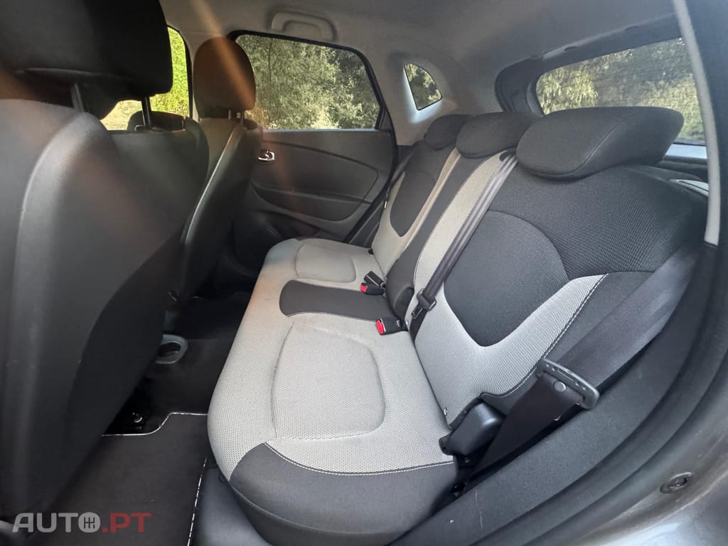 Renault Captur 1.2 TCe Exclusive EDC