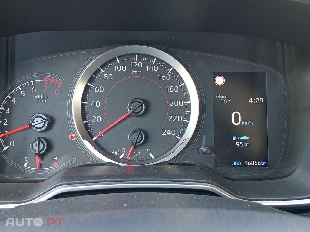 Toyota Corolla 1.5 VVT COMFORT