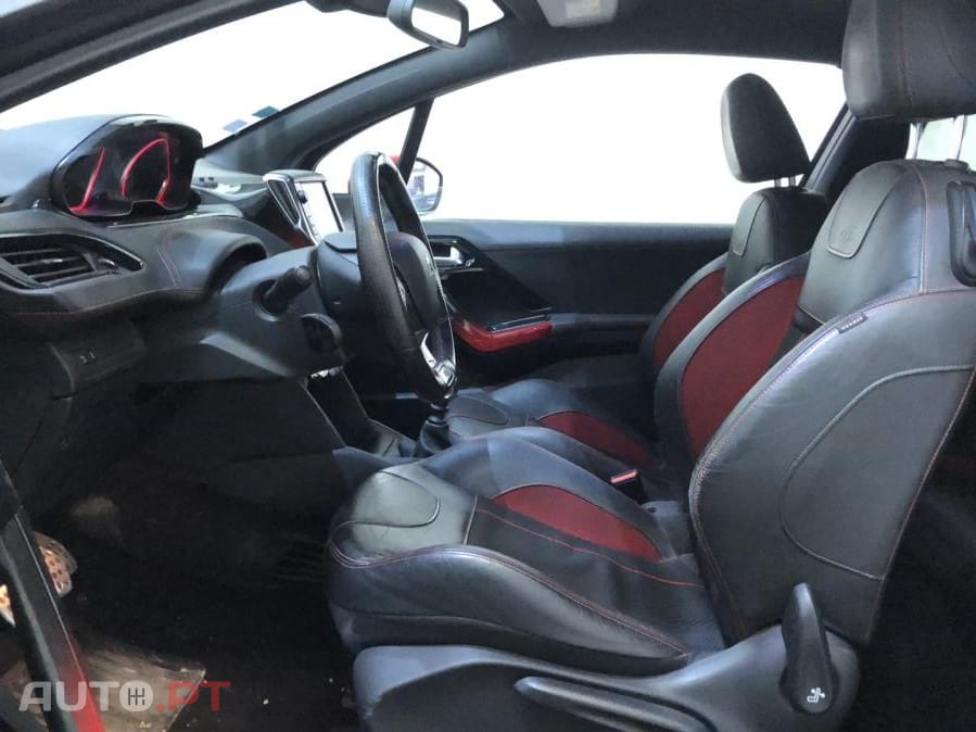 Peugeot 208 1.6 THP GTi
