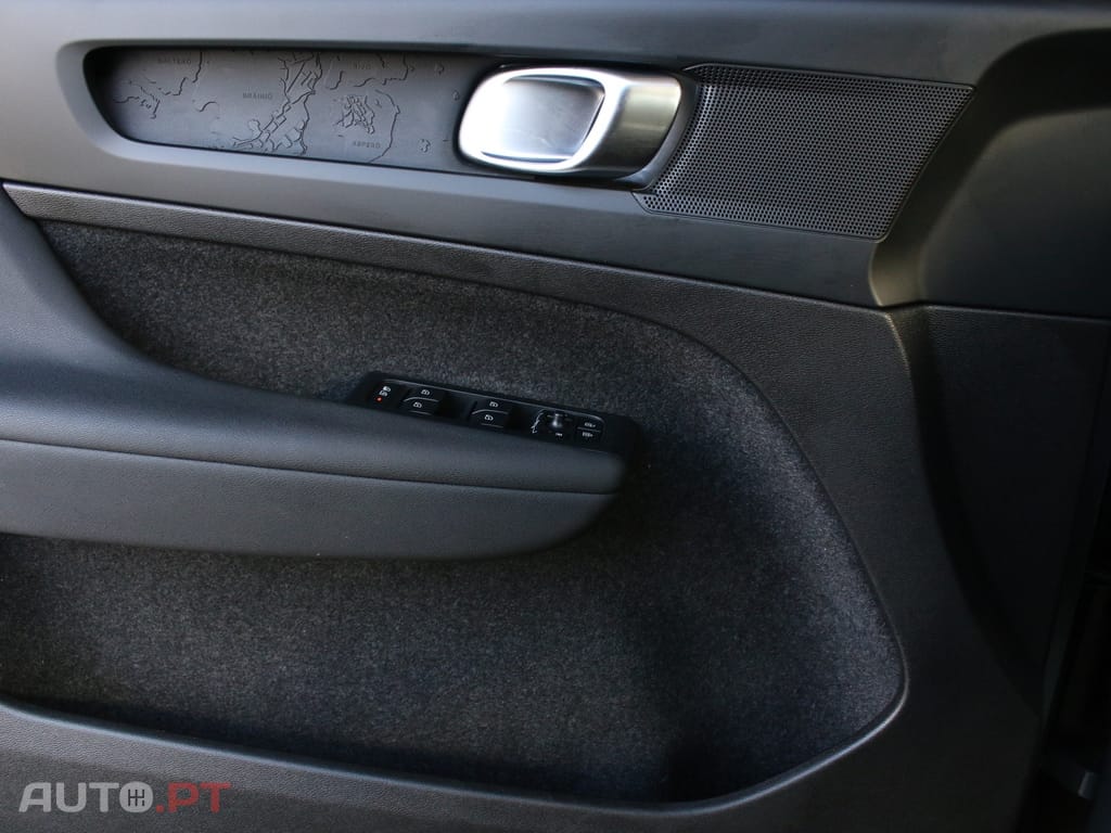 Volvo XC40 Recharge Core