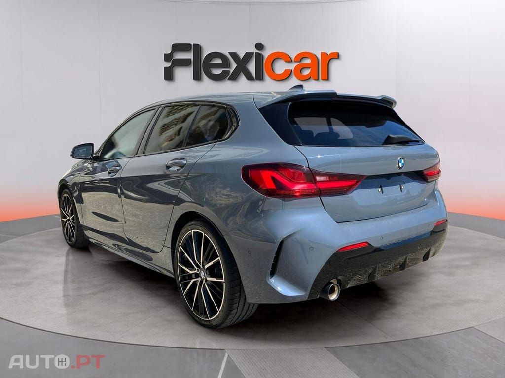 BMW 118 i Pack Desportivo M Auto
