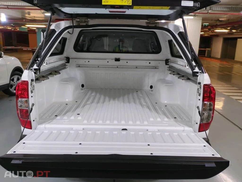 Nissan Navara 2.3 dCi CD 4WD N-Connecta