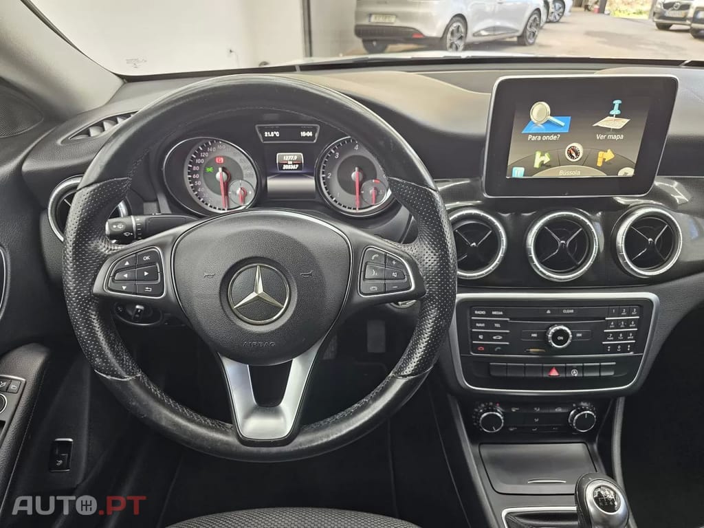 Mercedes-Benz CLA 180 d Urban