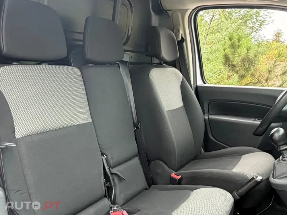 Renault Kangoo Outro