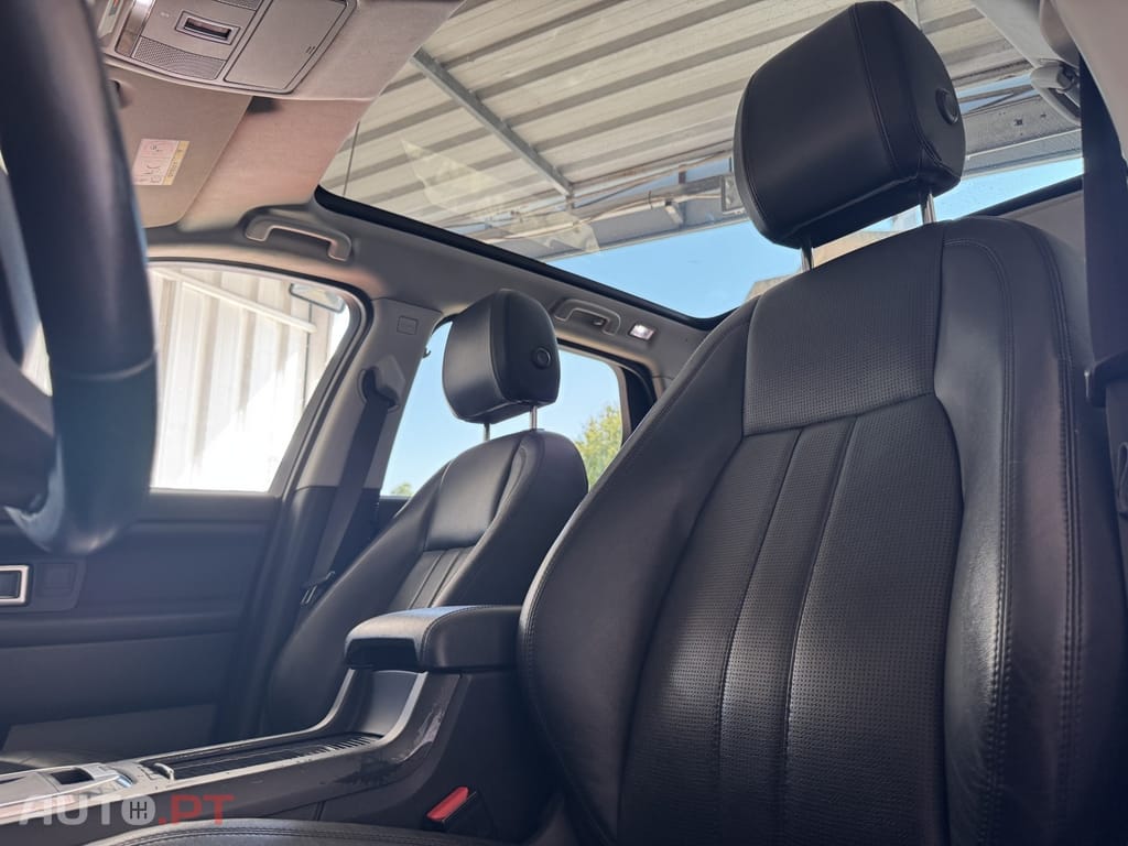 Land Rover Discovery Sport 2.2 SD4 HSE Luxury Auto — fotografia 25
