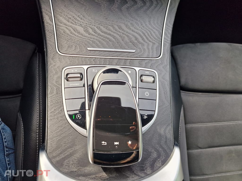 Mercedes-Benz C 250 d Coupe 9G-TRONIC AMG Line
