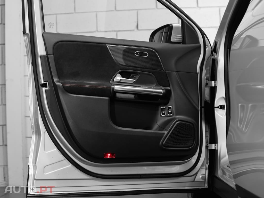 Mercedes-Benz GLA 250 e AMG Line