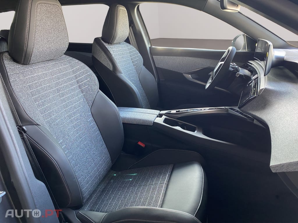 Peugeot 5008 1.2 Hybrid Allure e-DCS6
