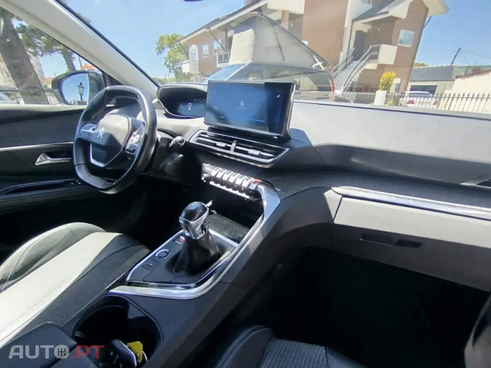 Peugeot 5008 1.2 PureTech Allure Pack