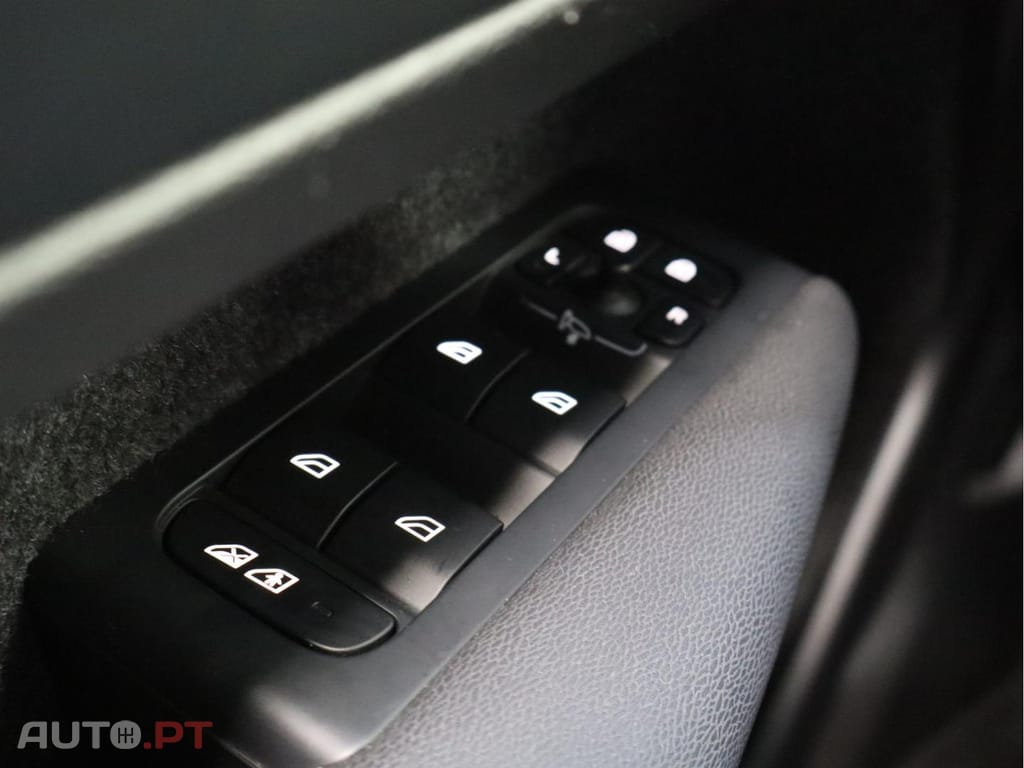 Volvo XC40 1.5 T4 PHEV Core