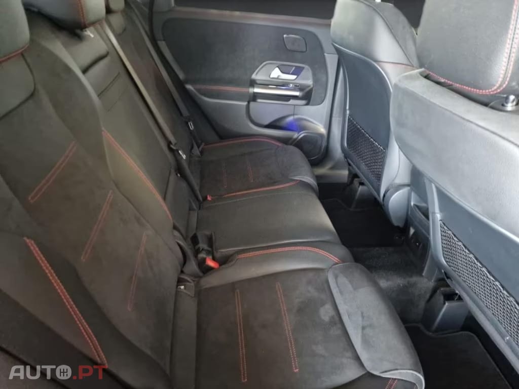 Mercedes-Benz B 250 I.V.A DEDUTIVEL e AMG