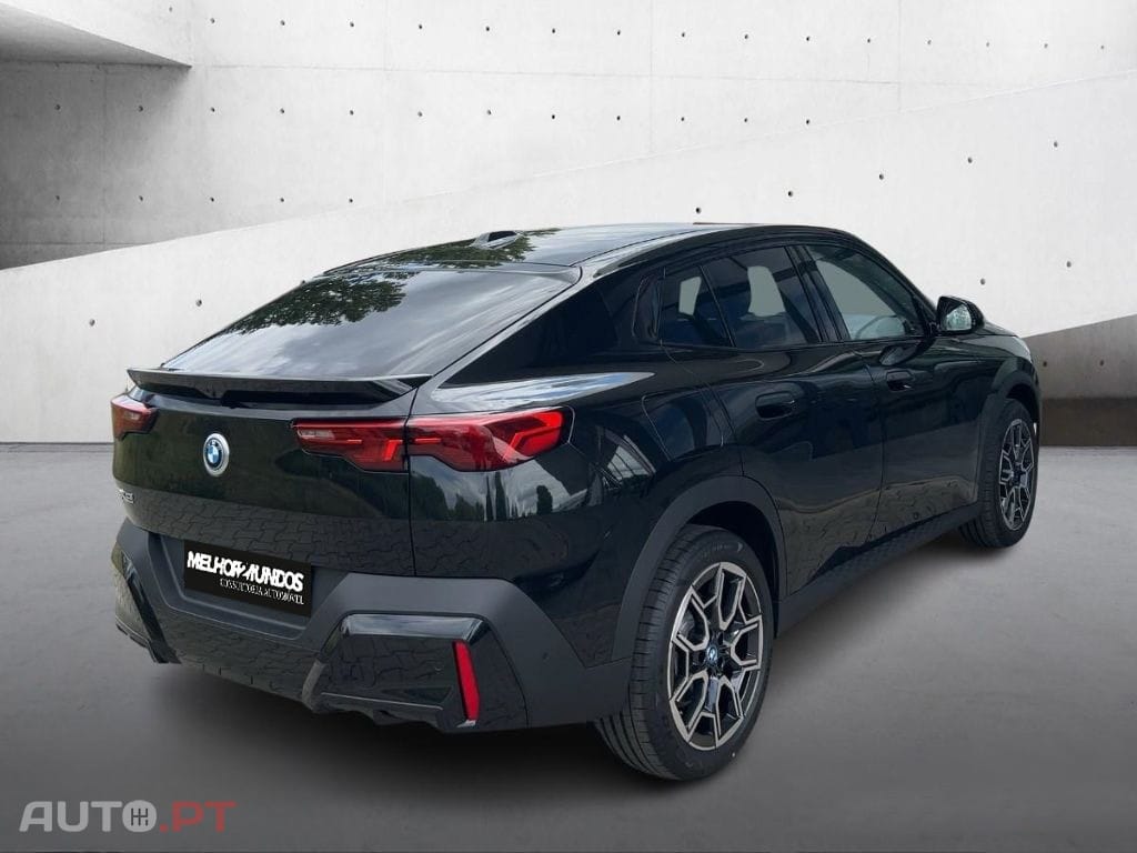 BMW iX2 eDrive20