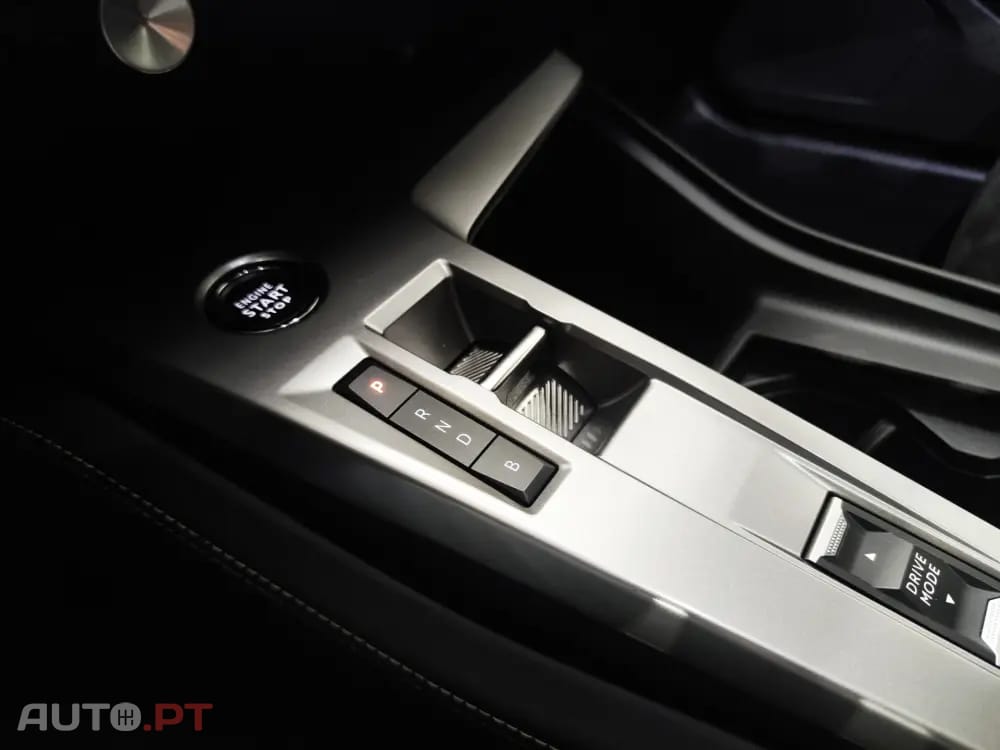 Peugeot 408 1.6 Hybrid GT e-EAT8