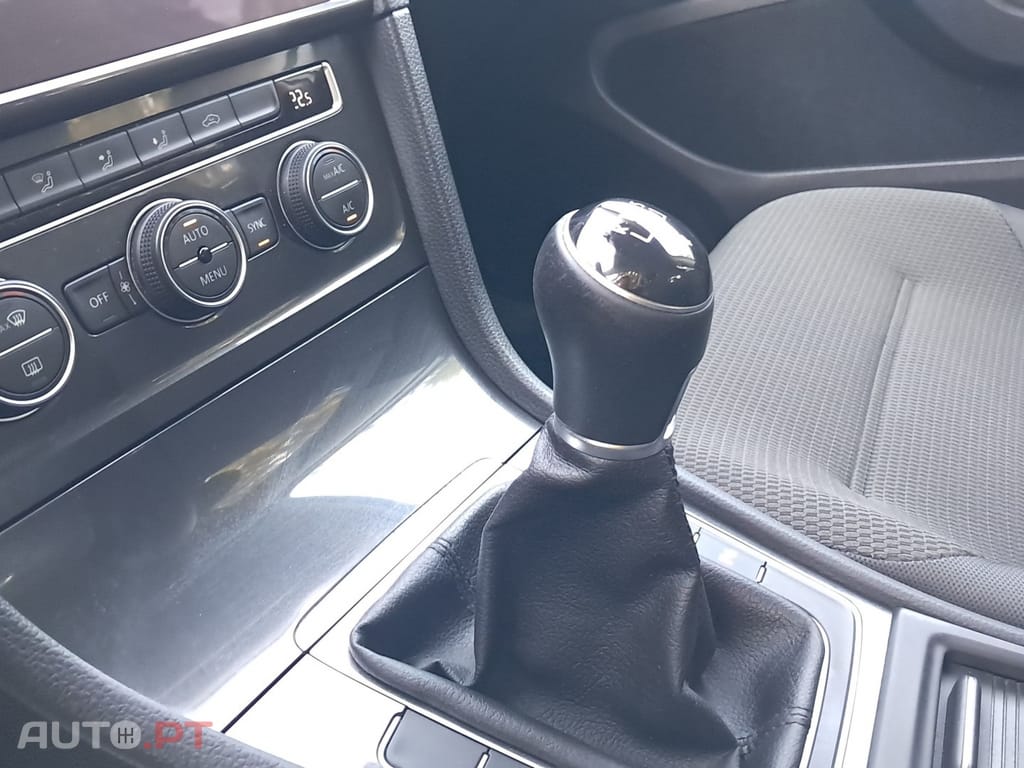 Volkswagen Golf 1.6 TDi Confortline