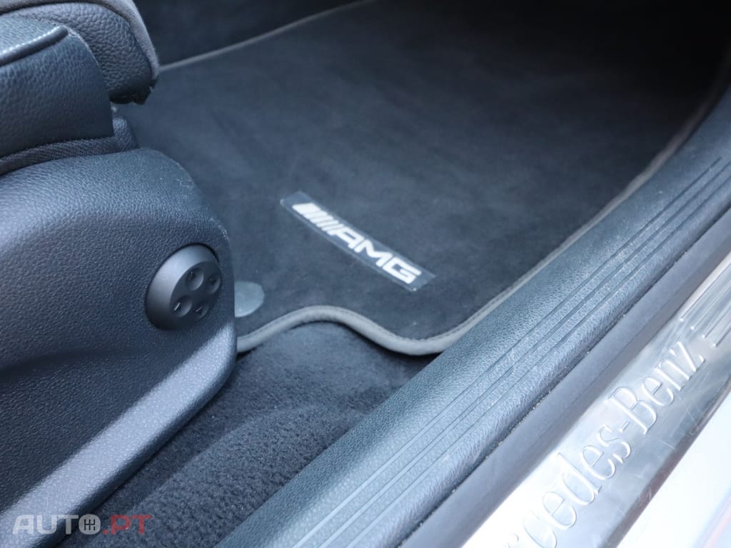 Mercedes-Benz E 300 Bluetec Hybrid Avantgarde