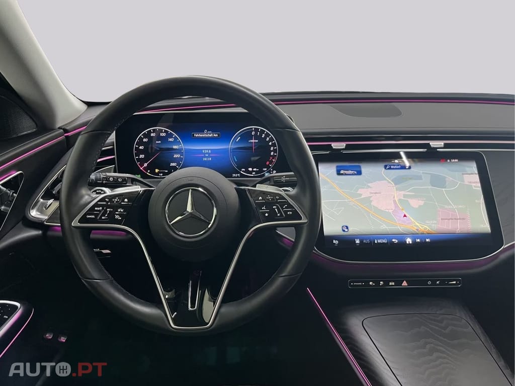 Mercedes-Benz E 300 I.V.A DEDUTIVEL T e 