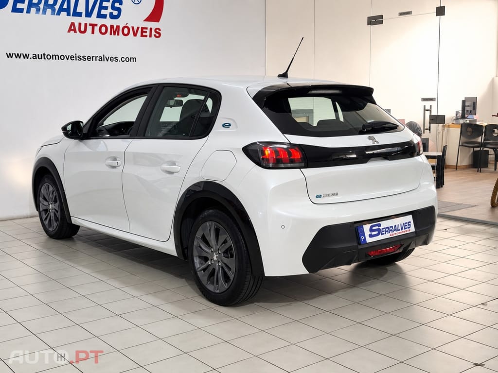 Peugeot E-208 50 kWh Active Pack