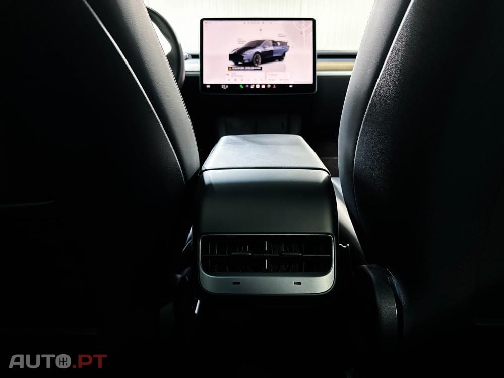 Tesla Model Y Long Range Dual Motor AWD