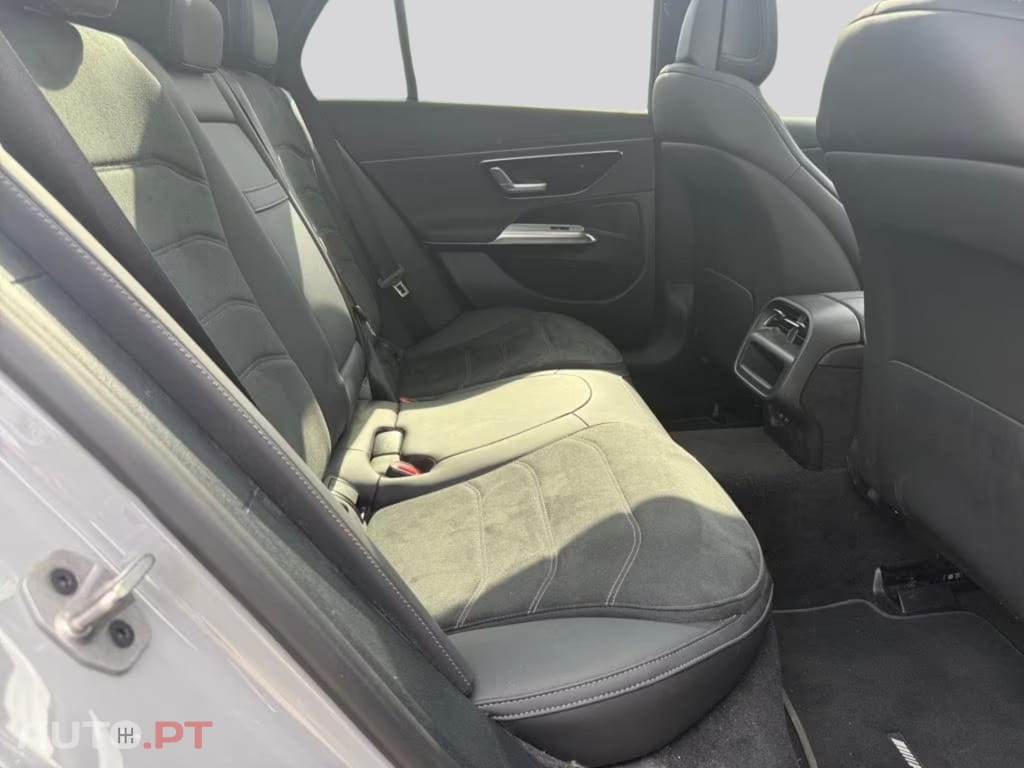 Mercedes-Benz E 300 de T AMG