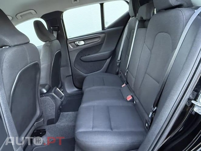 Volvo XC40 1.5 T2 Momentum