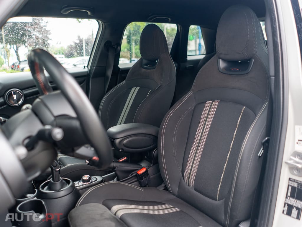 MINI Cooper Cooper Premium JCW Auto