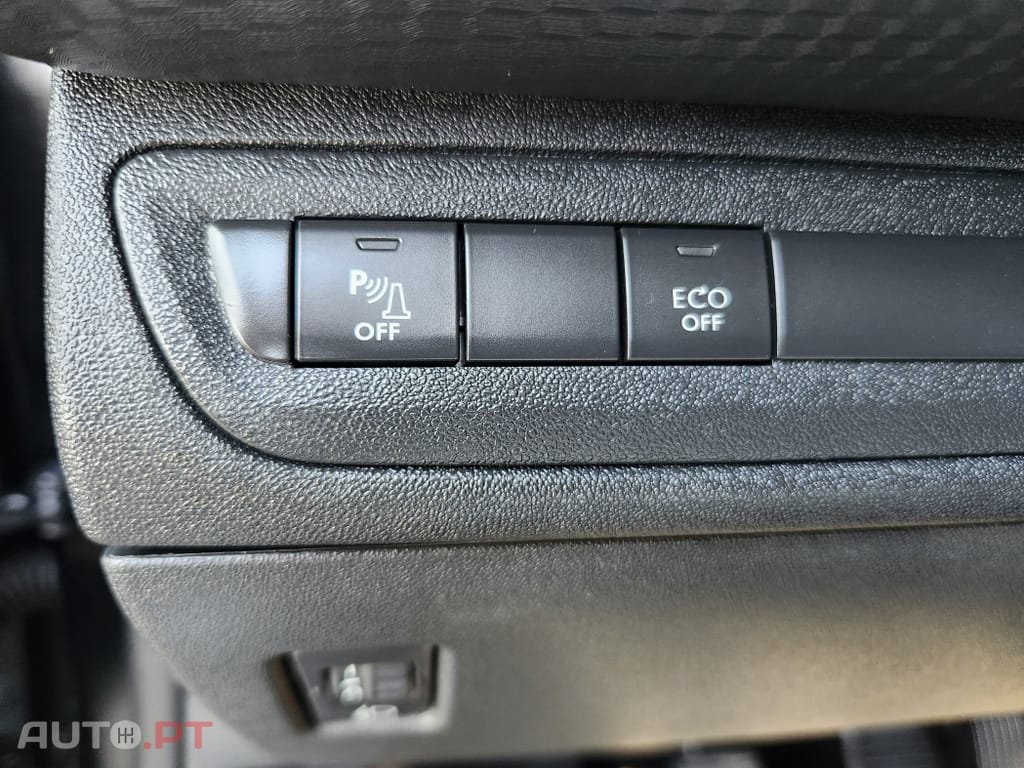 Peugeot 208 1.5 BlueHDi Signature