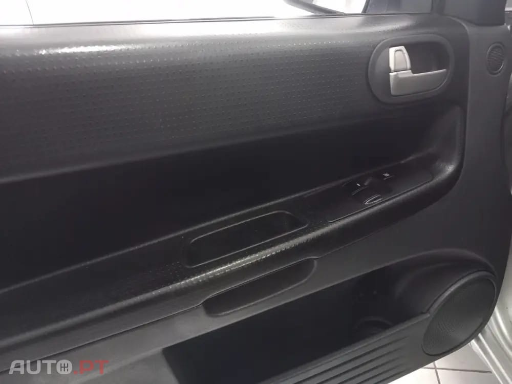 Mitsubishi Colt 1.1 Base