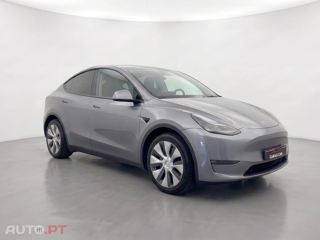 Tesla Model Y Standard Range RWD