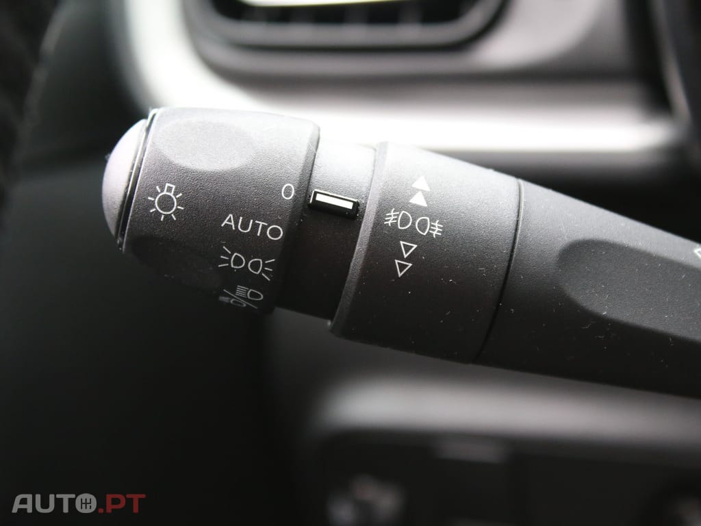 Citroen C3 1.2 PureTech Shine EAT6