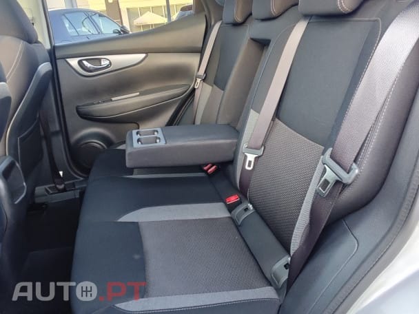 Nissan Qashqai 1.5 dCi N-Connecta 18