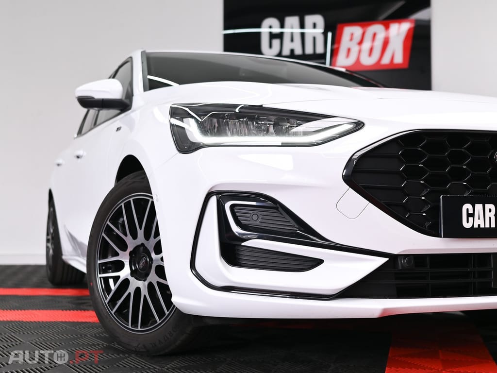 Ford Focus 1.0 EcoBoost MHEV ST-Line X Aut.