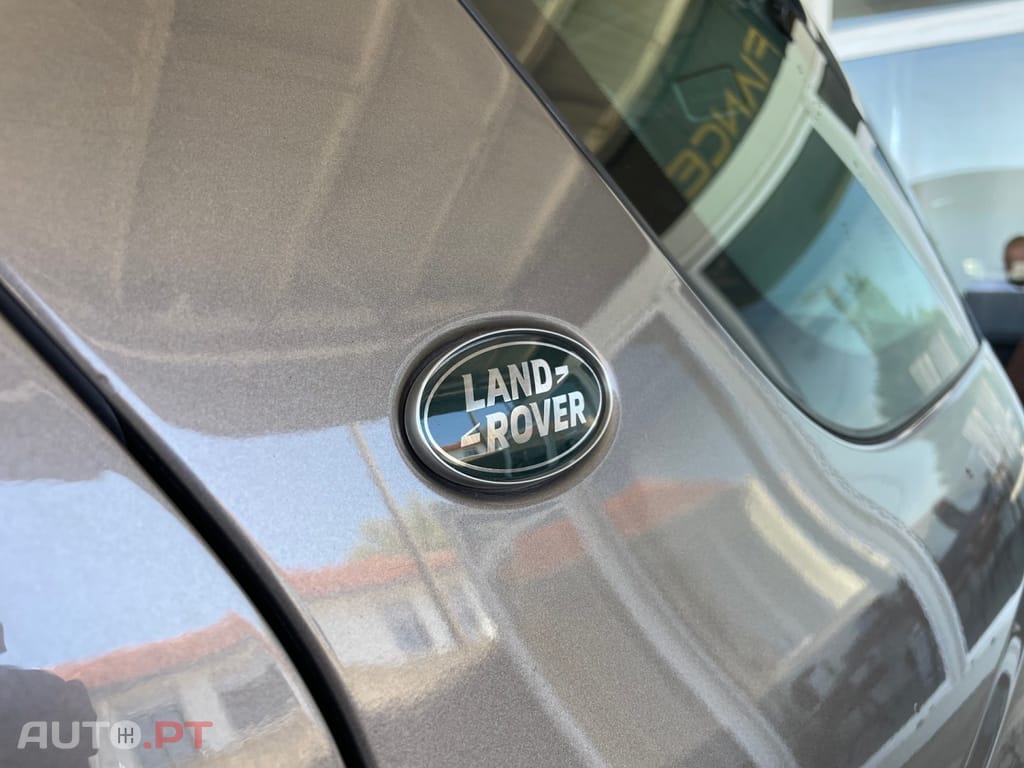 Land Rover Discovery Sport 2.0 TD4 HSE Luxury 7L Auto