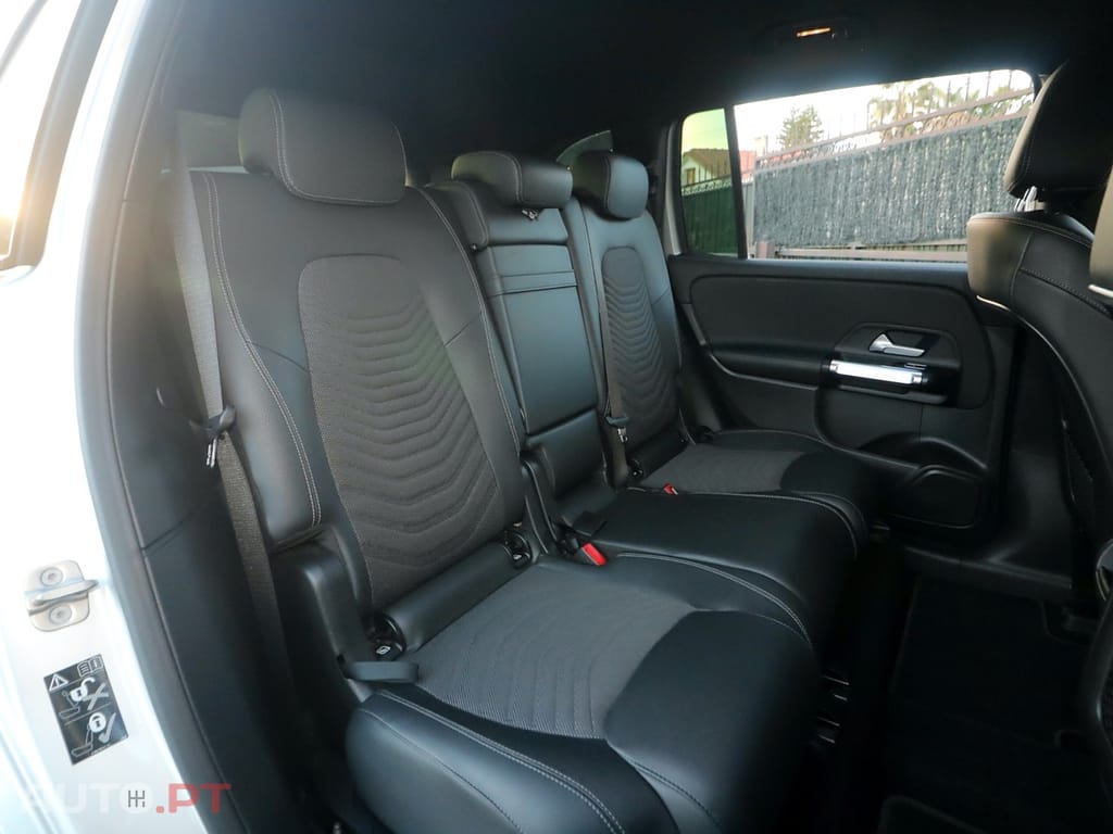 Mercedes-Benz EQB 250 EDITION