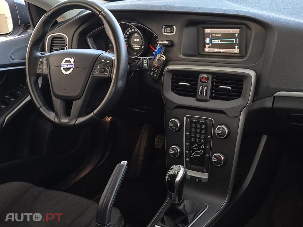 Volvo V40 2.0 D2 Momentum
